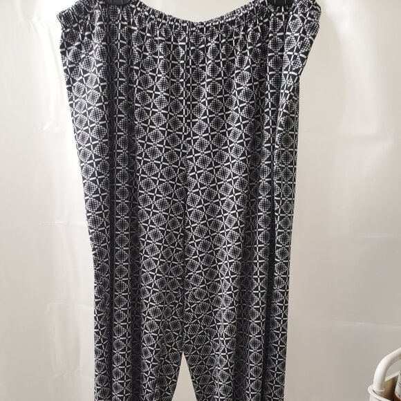 Roz & Ali 3X Wide Leg Geometric Style Pull On Pants - Picture 1 of 6